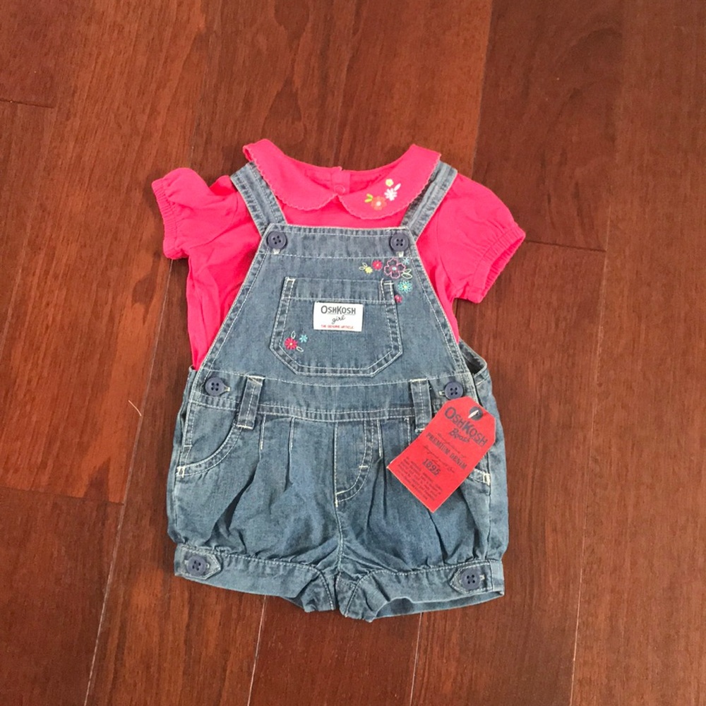 BNWT Oshkosh Girls overall romper!